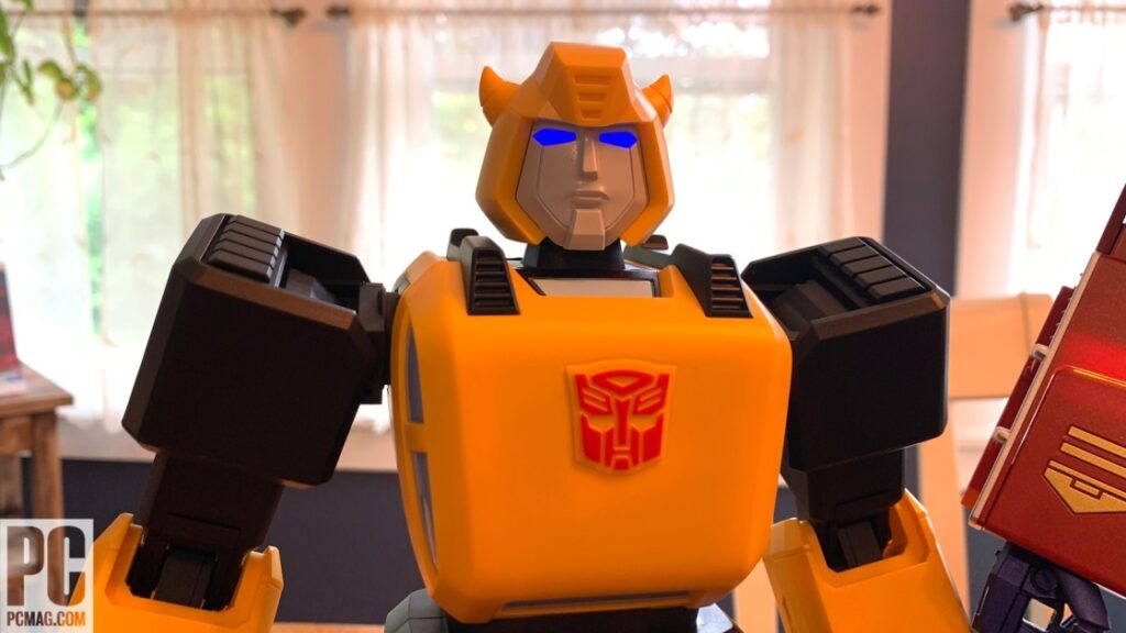Hands On With the $399 Bumblebee G1 Robot: Less Than Meets The Eye