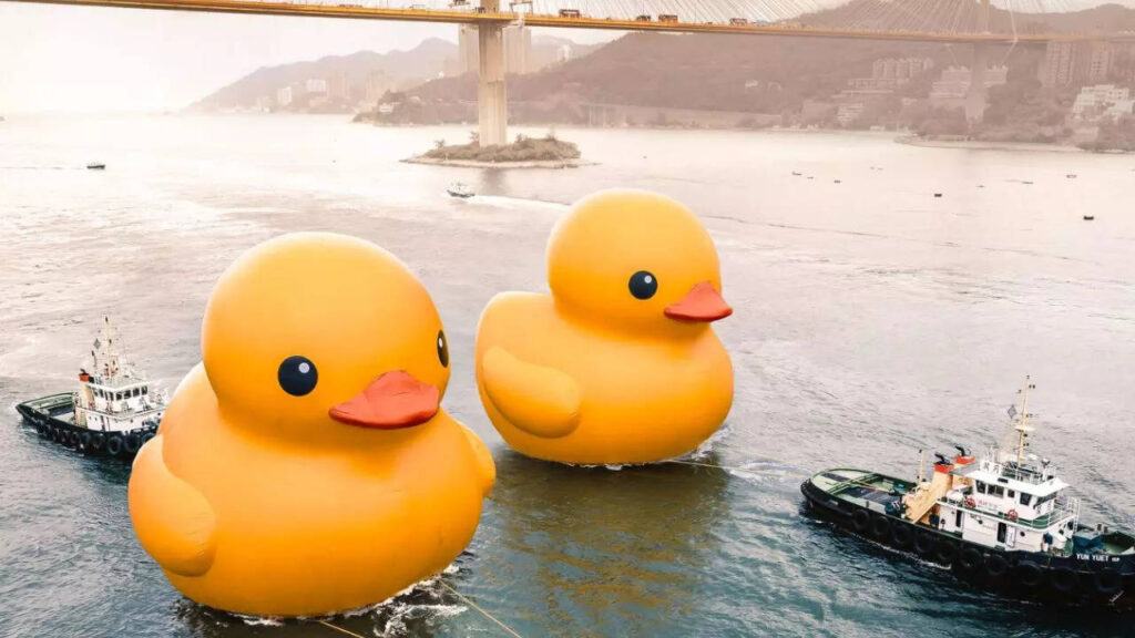 One of Hong Kong's 2 giant rubber ducks, intended for 'double happiness', deflated on the 2nd