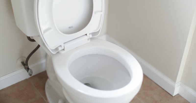 No Way! Couple Mistakenly Ends Up Drinking Toilet Water For 6 Months Straight
